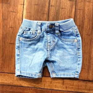Baby boy shorts 12M